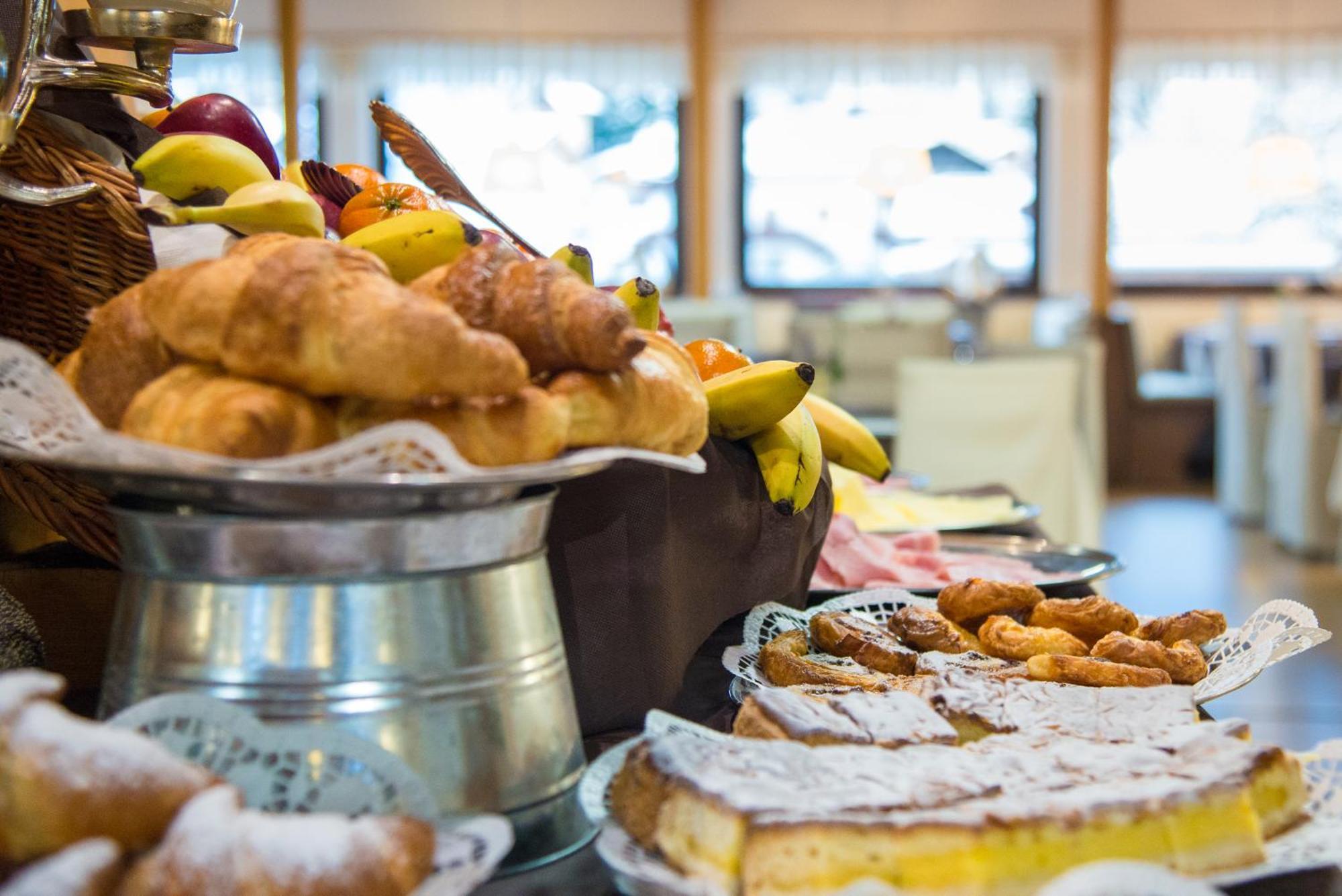 Hotel Colfosco San Martino Di Castrozza Ngoại thất bức ảnh