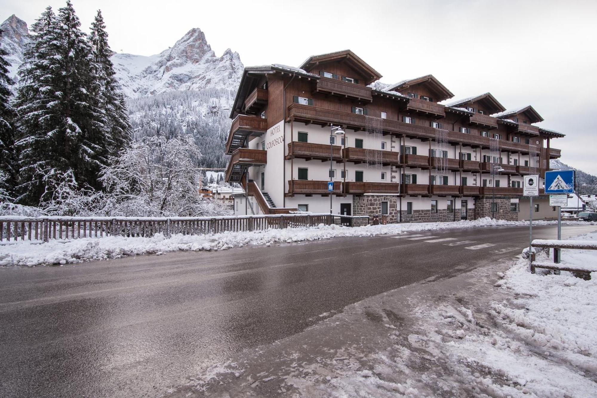 Hotel Colfosco San Martino Di Castrozza Ngoại thất bức ảnh