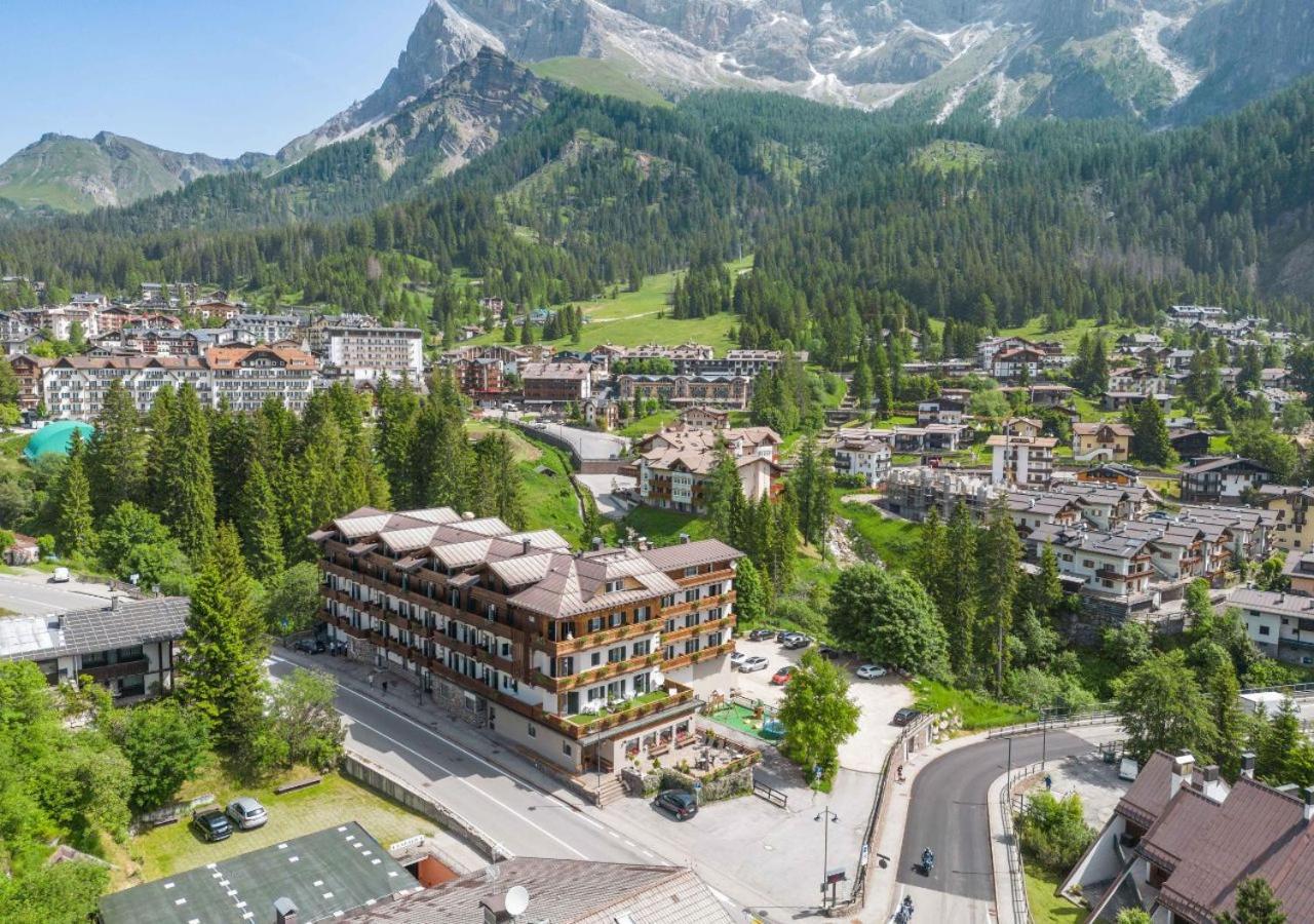 Hotel Colfosco San Martino Di Castrozza Ngoại thất bức ảnh