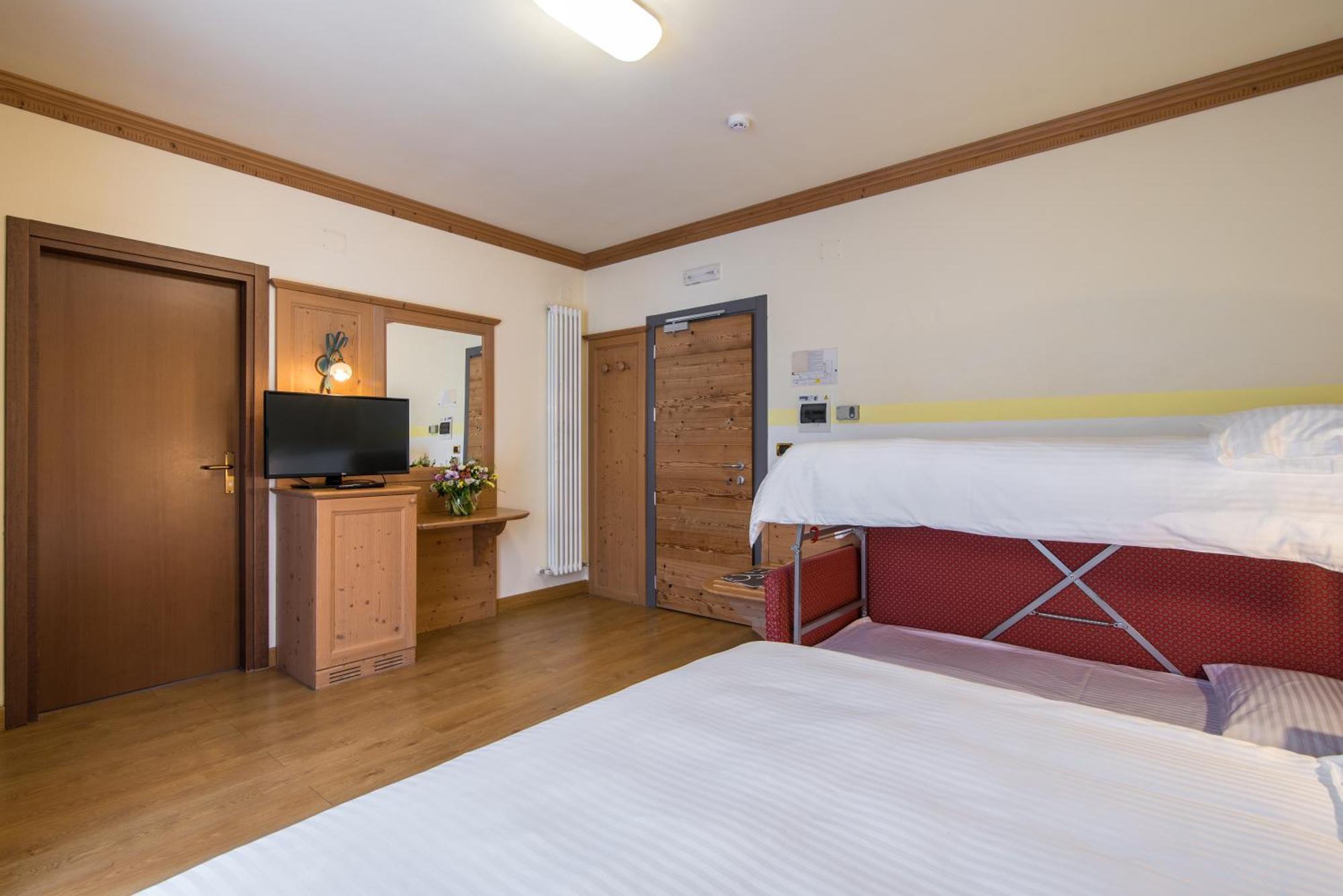 Hotel Colfosco San Martino Di Castrozza Ngoại thất bức ảnh