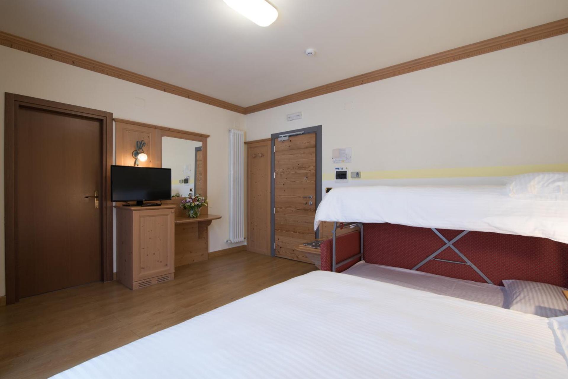 Hotel Colfosco San Martino Di Castrozza Ngoại thất bức ảnh